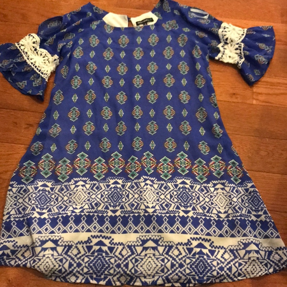 6/$20 GIRL’S size 10 cold shoulder dress